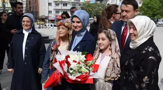 Bakan Göktaş Kütahya'da Ziyaretlerde Bulundu