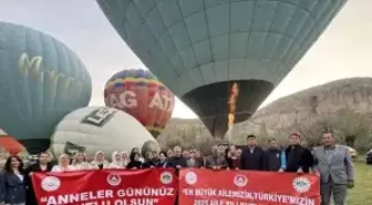 Aksaray'da balon turuna katılan kadınlar Ihlara Vadisi'ni ve Selime Katedrali'ni kuş bakışı izledi