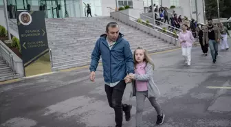 Ankara Üniversitesi'nde Deprem ve Tahliye Tatbikatı Gerçekleştirildi
