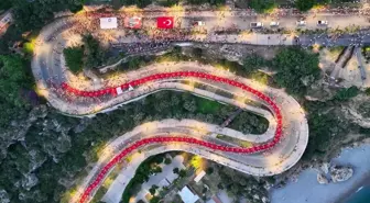 Antalya'da 19 Mayıs Coşkusu: Fener Alayı ve Konser