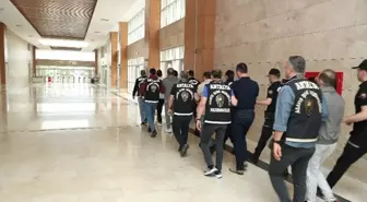 Antalya'da Asayiş Denetimlerinde 3 Bin 790 Şüpheli Yakalandı