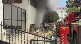 Avcılar'da Bir İş Yerinde Yangın Çıktı