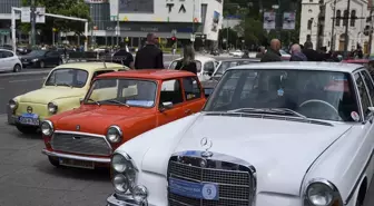 Klasik Otomobil Tutkunları Saraybosna'da Buluştu