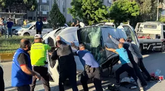 Söke'de Dönüş Yapan Cip ile Otomobil Çarpıştı: 5 Yaralı