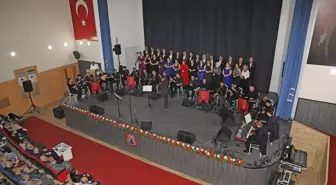 Bafra'da Türk Halk Müziği Konseri Büyük İlgi Gördü