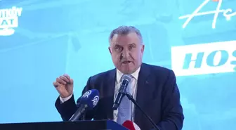 Bakan Bak, Arnavutköy'deki kapalı yüzme havuzlarının açılışına katıldı