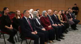 Bakan Yardımcısı Yenigün, 'Evlenecek Gençlerin Desteklenmesi Projesi'nden yararlanan çiftin nikah şahidi oldu