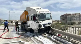 Hatay'da Hafriyat Kamyonu Kaza Yaptı