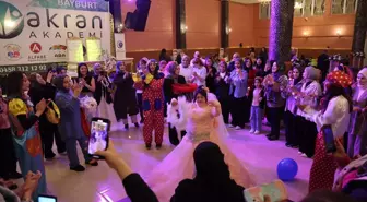 Down Sendromlu Burçin'in Gelinlik Hayali Gerçekleşti