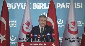 Mustafa Destici'den PKK'nın Silah Bırakma Kararına Sert Tepki