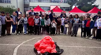 Sinop'ta TÜBİTAK 4006 Bilim Fuarı Açıldı