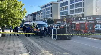 Bursa'da Polis Aracının Devrilmesi: 2 Polis ve 5 Yaralı