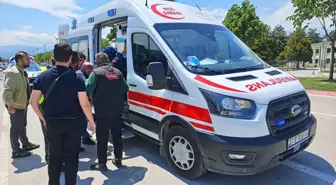 İnegöl'de Elektrikli Bisiklet ile Otomobil Çarpıştı: Bir Yaralı