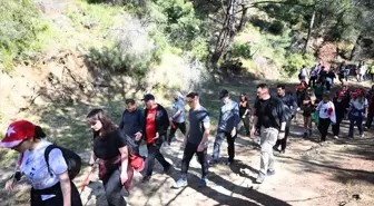 Çanakkale'de şehitlere saygı yürüyüşü gerçekleştirildi