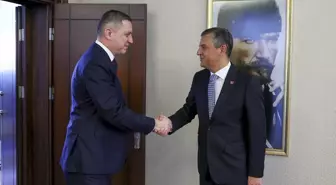 CHP Genel Başkanı Özgür Özel, Barolar Birliği Başkanı Erinç Sağkan'ı Ağırladı