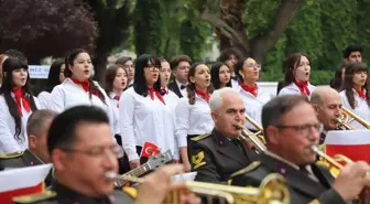 Denizli'de askeri bando lise öğrencileriyle konser verdi