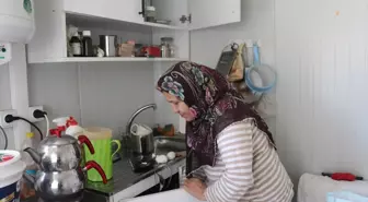 Deprem Sonrası Hayata Tutunan Hüsne Özükınacı'nın Zorlu Mücadelesi
