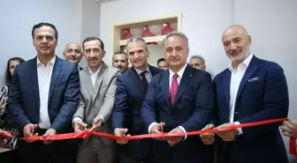 Hatay Dörtyol'da Depremzede Öğrenciler İçin Kütüphane Açıldı