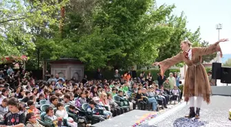 Erzincan'da Çocuklara Masal Treni Heyecanı