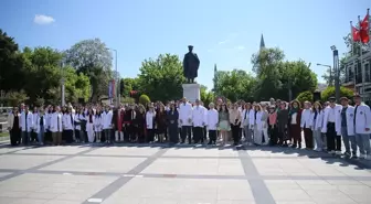 Edirne'de Bilimsel Eczacılık Günü Töreni Düzenlendi