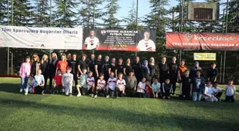 Edirne'de Anneler Günü'nde Futbol Maçı Düzenlendi