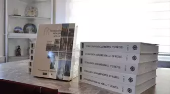 Prof. Dr. Mehmet Erol Altınsapan'dan Derneğe Önemli Bağış