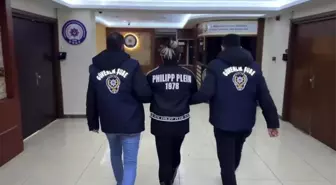 Murat Övüç'e Hapis Cezası Talebi: Şal ile Çektiği Video Nedeniyle İddianame Hazırlandı