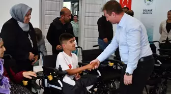 Gülnar'da Engelli Bireylere Akülü Tekerlekli Sandalyeler Dağıtıldı