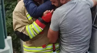 Hatay'da Otomobil Çarpışması: 2 Yaralı