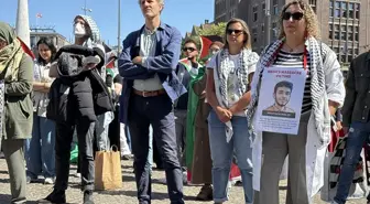 Amsterdam'da Filistin İçin Protesto Yürüyüşü Düzenlendi