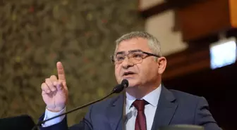 İBB Meclisi'nde İstanbul'un Yönetimi Üzerine Tartışmalar