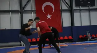 Türkiye İşitme Engelliler Güreş Milli Takımı, 2025 Deaflympics Hedefiyle Kamp Yapıyor