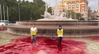 Greenpeace, Madrid'de İsrail'e Silah Satışını Protesto Etti