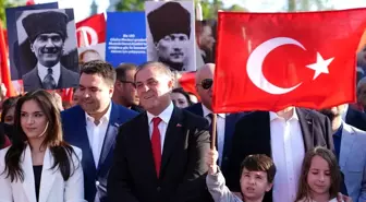 İBB, 19 Mayıs Kutlamalarında 'Mustafa Kemal Yürüyüşü' Gerçekleştirdi