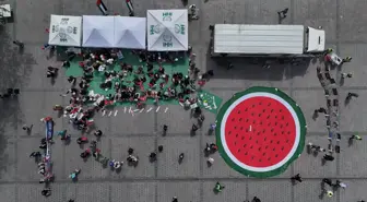 İstanbul'da kadınlardan Gazze'ye destek eylemi