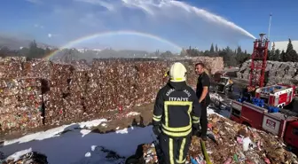 Kahramanmaraş'ta Kağıt Fabrikasında Yangın