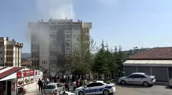 Kırıkkale'de 7 Katlı Apartmanda Yangın: 6 Kişi Dumandan Etkilendi