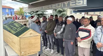 Kırklareli'nde Tabancayla Öldürülen Kadının Cenazesi Defnedildi