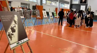 Kırşehir'de Bağımlılıkla Mücadele Sergisi Açıldı