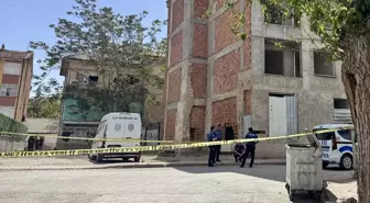 Karatay'da İnşaatta Erkek Cesedi Bulundu