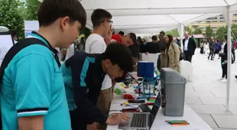 Kosova Uluslararası Maarif Okulları'ndan Bilim Fuarı