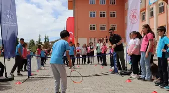 Kütahya'da Minikler Tenis Turnuvasında Yarıştı