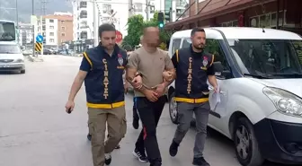 Manisa'da Park Halindeki Araçlara Zarar Veren Şüpheli Yakalandı