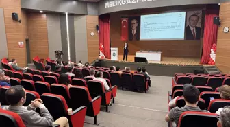 Melikgazi Belediyesi'nden Personeline Aile Yaşam Becerileri Eğitimi