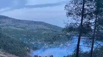 Mersin Tarsus'ta Orman Yangını Kontrol Altına Alındı