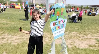 Millet bahçesinde uçurtma şenliği düzenlendi
