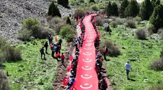 Niğde'de 19 Mayıs İçin Doğa Yürüyüşü Düzenlendi