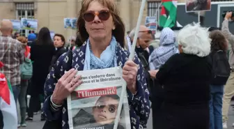 Paris'te Filistin Destekçileri Eyal Golan'ın Konserine Karşı Gösteri Düzenledi