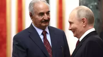 Putin, Halife Hafter'i Kremlin'de Kabul Etti