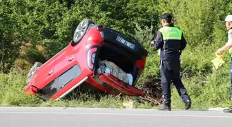Akyazı'da otomobil devrildi: 4 yaralı